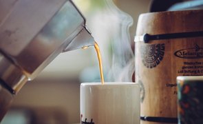 café